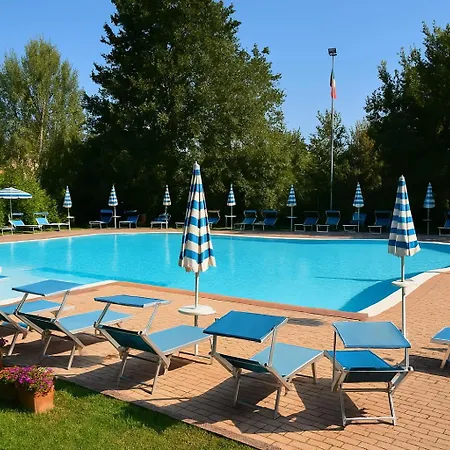 Apartman 41 Your Mountain Oasis Pool Access, Free Wi-fi & Parking *